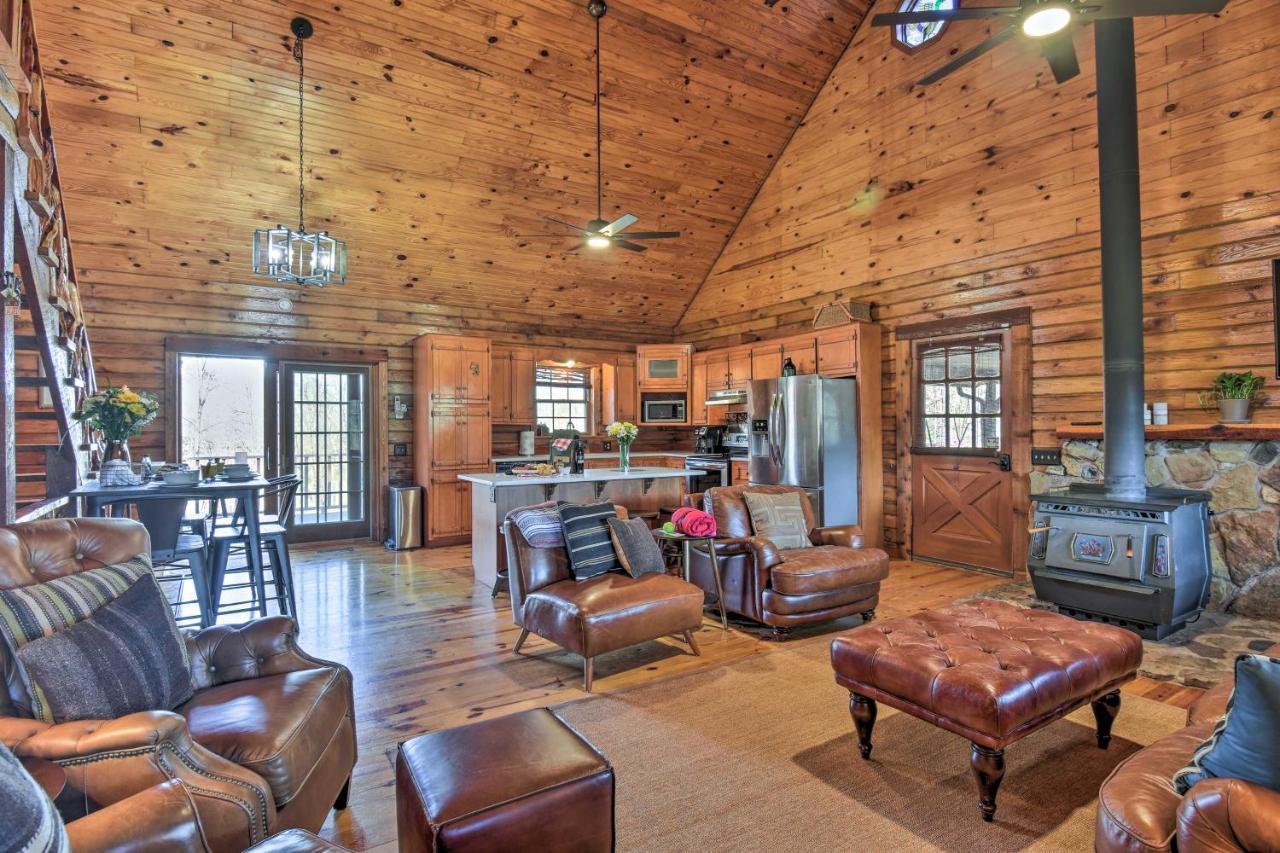 Luxury Pearcy Cabin With 5 Private Acres And Hot Tub! Εξωτερικό φωτογραφία