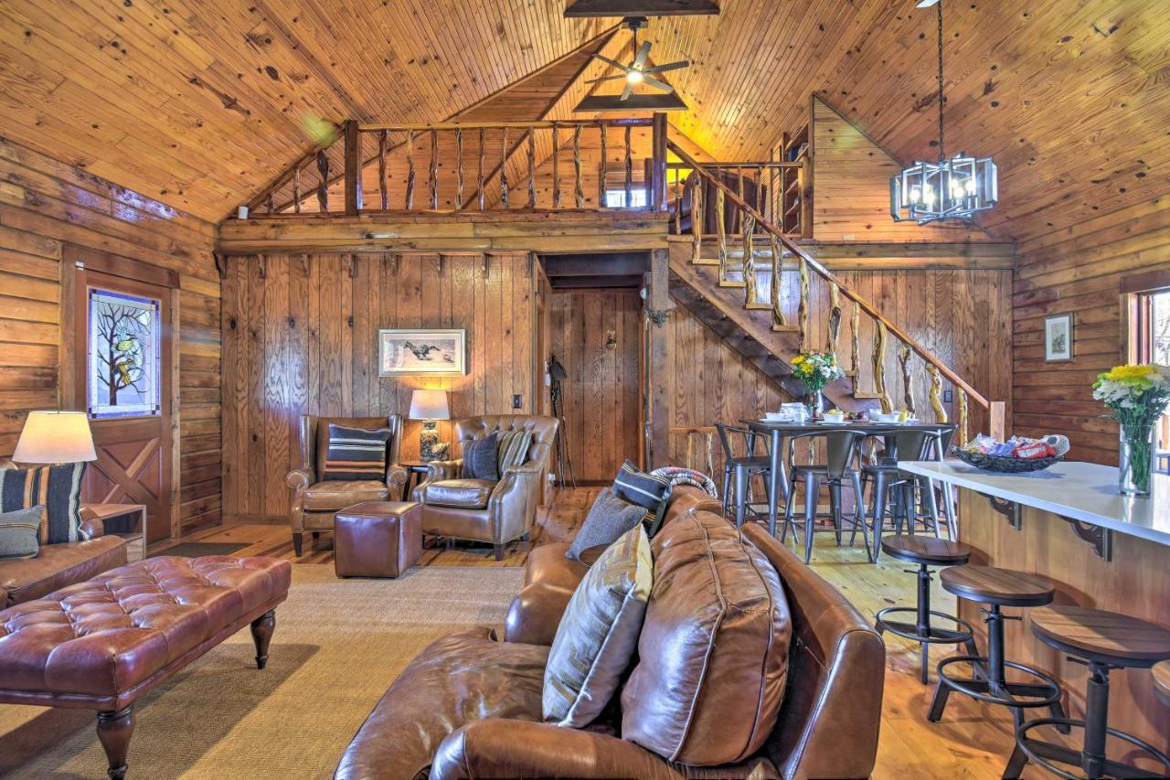 Luxury Pearcy Cabin With 5 Private Acres And Hot Tub! Εξωτερικό φωτογραφία