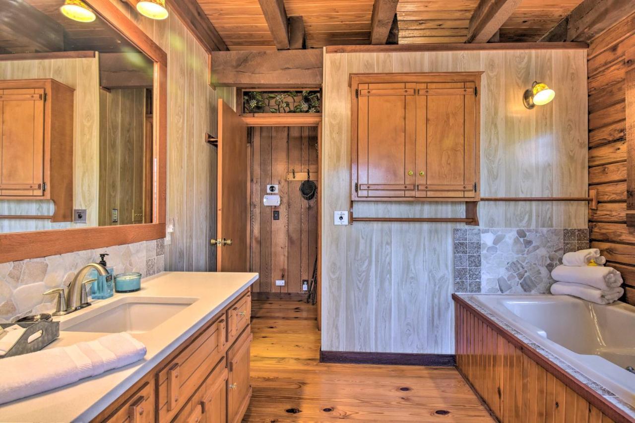 Luxury Pearcy Cabin With 5 Private Acres And Hot Tub! Εξωτερικό φωτογραφία